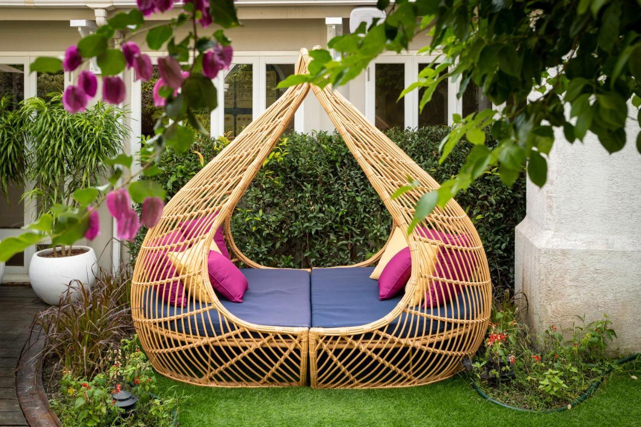 Hualien Farglory Hotel Yanliau Екстериор снимка A hanging daybed