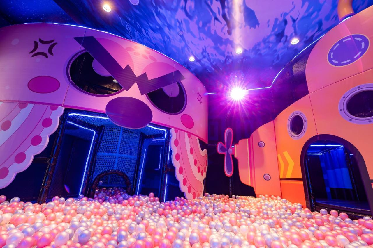 Hualien Farglory Hotel Yanliau Екстериор снимка The ball pit at the centre