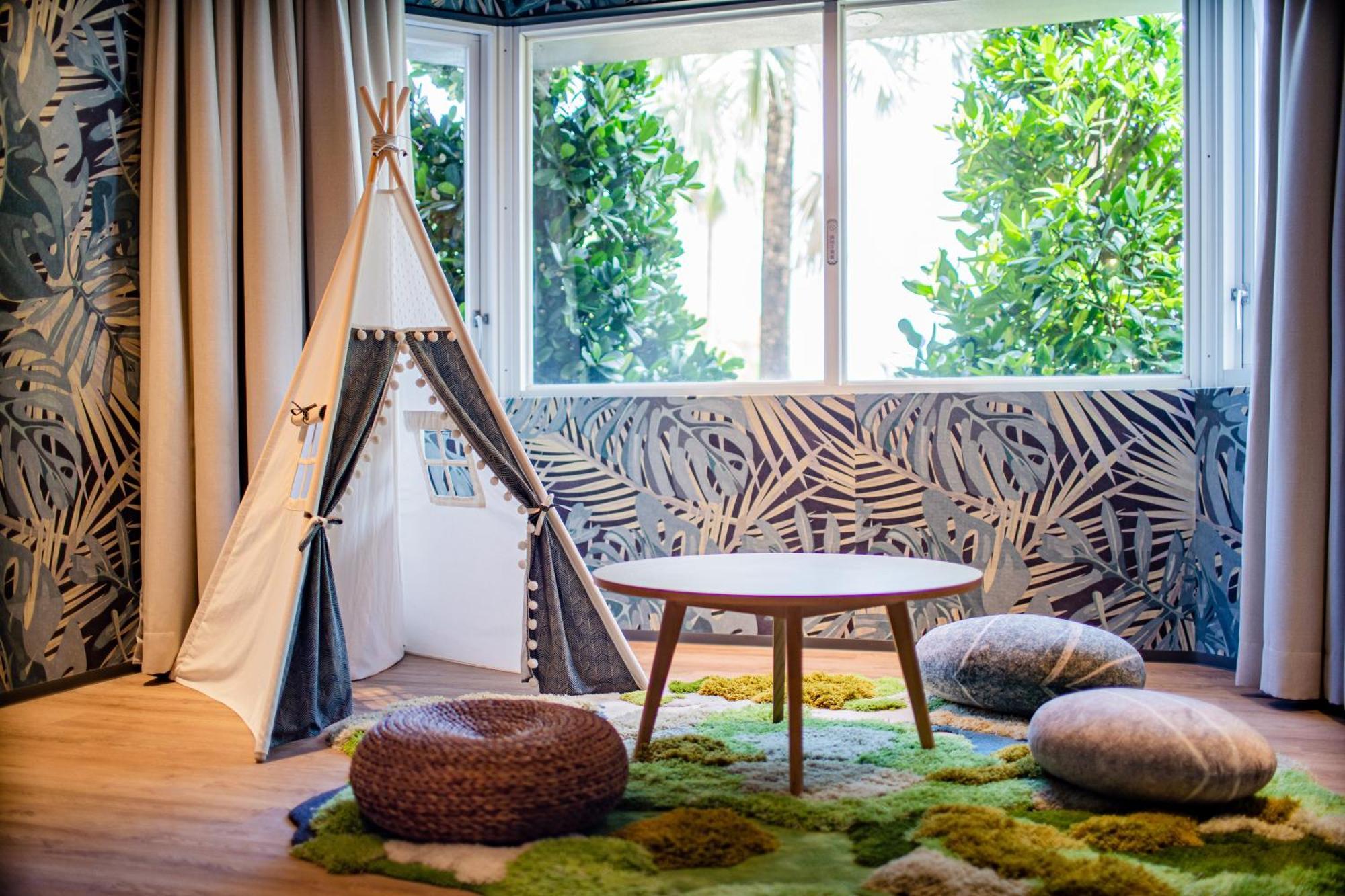 Hualien Farglory Hotel Yanliau Екстериор снимка A teepee in a living room